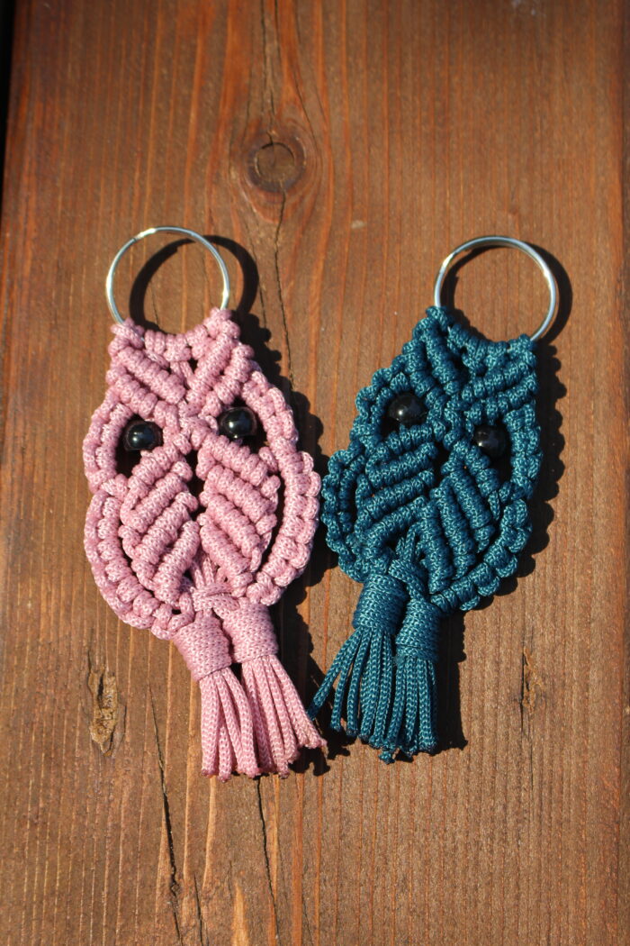 macrame owl keychain